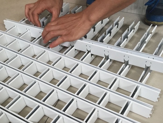 टी बार के साथ सफेद पाउडर लेपित धातु ग्रिड पैनल, वाणिज्यिक निलंबित सीमा